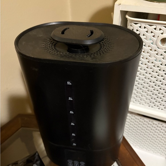 Black Humidifier with Digital Display - Picture 1 of 1